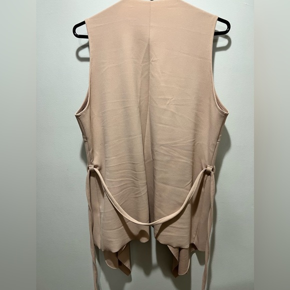 SHEIN Apricot Open Front Vest - Picture 3 of 4
